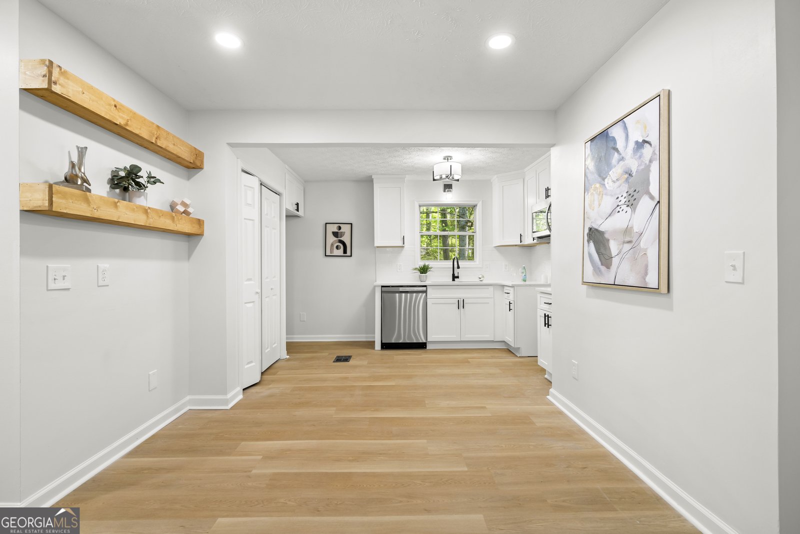 8363 Norris Lake Road Snellville - Photo 9