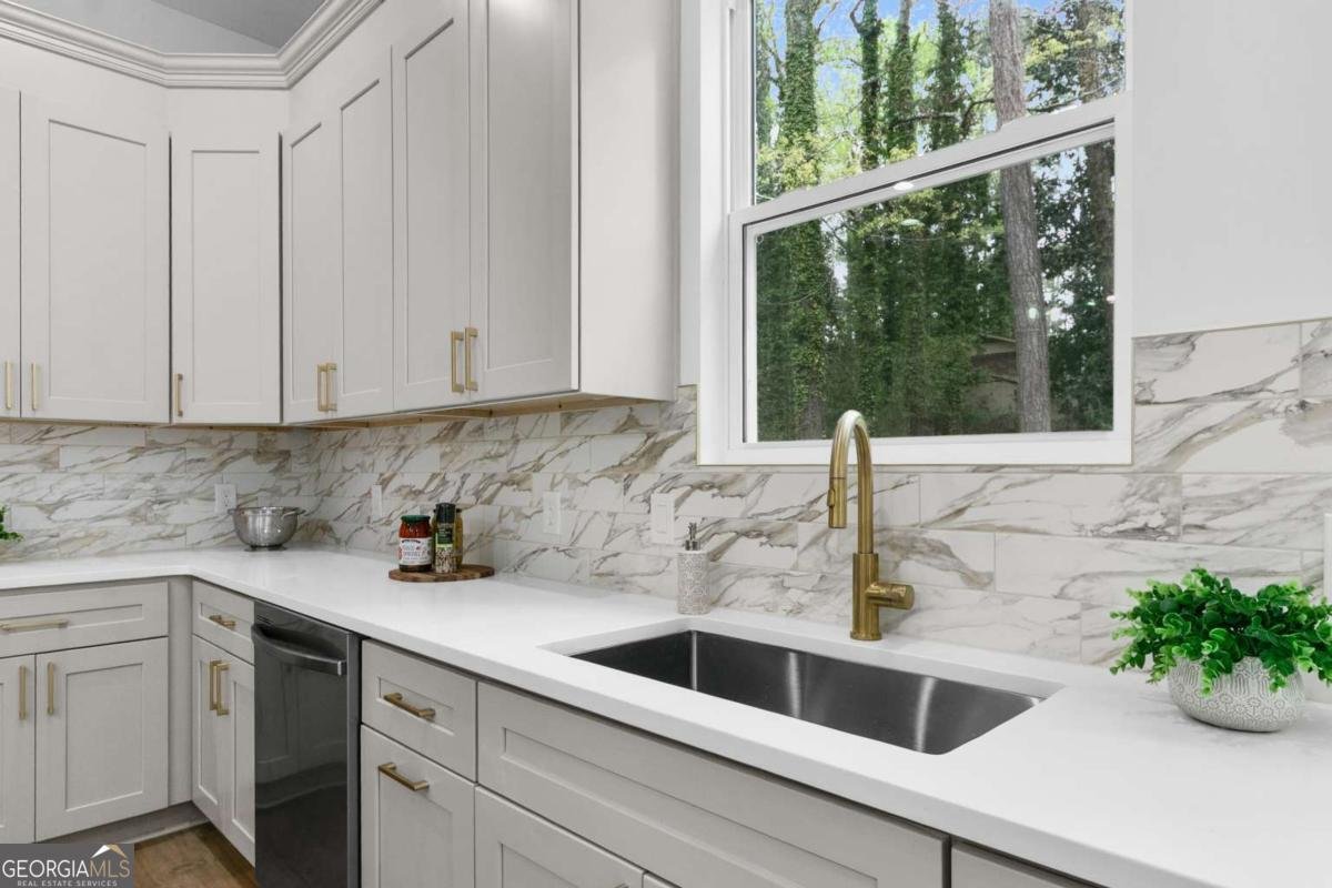 2911 Pine Valley Circle East Point - Photo 20