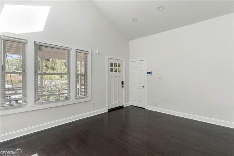 954 Byron Drive Atlanta - Photo 9