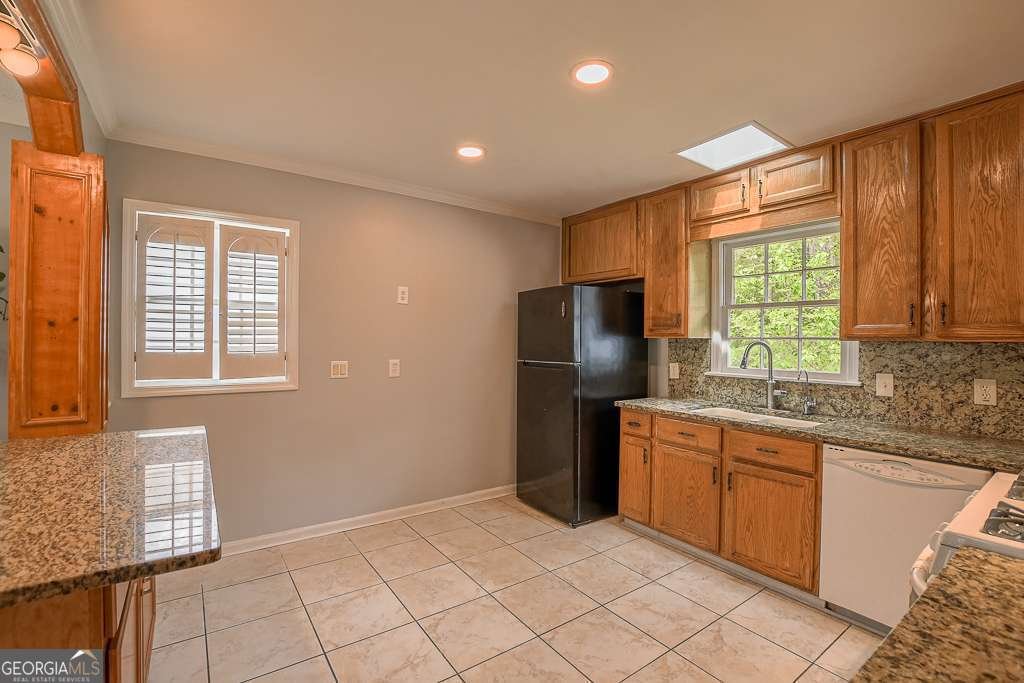 4439 Shore Lane Norcross - Photo 6