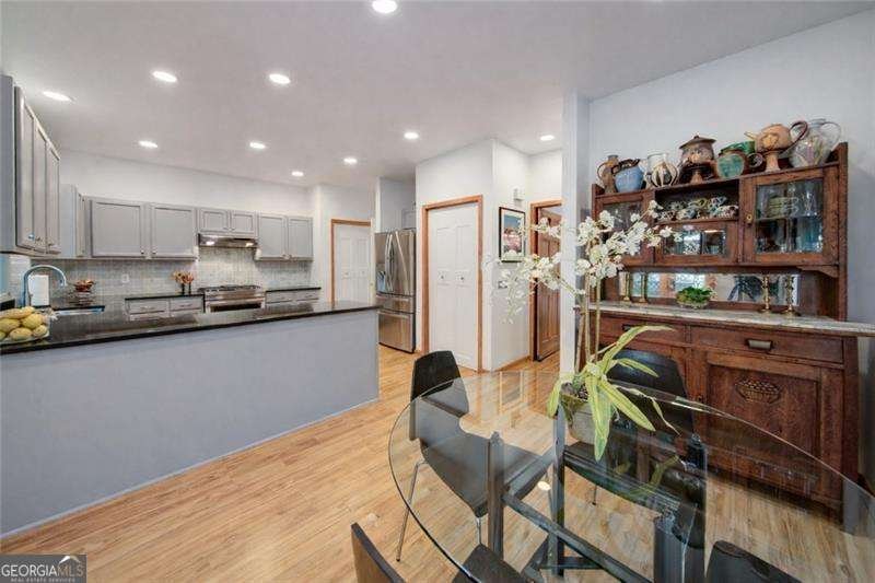 480 Chimney Bluff Alpharetta - Photo 9