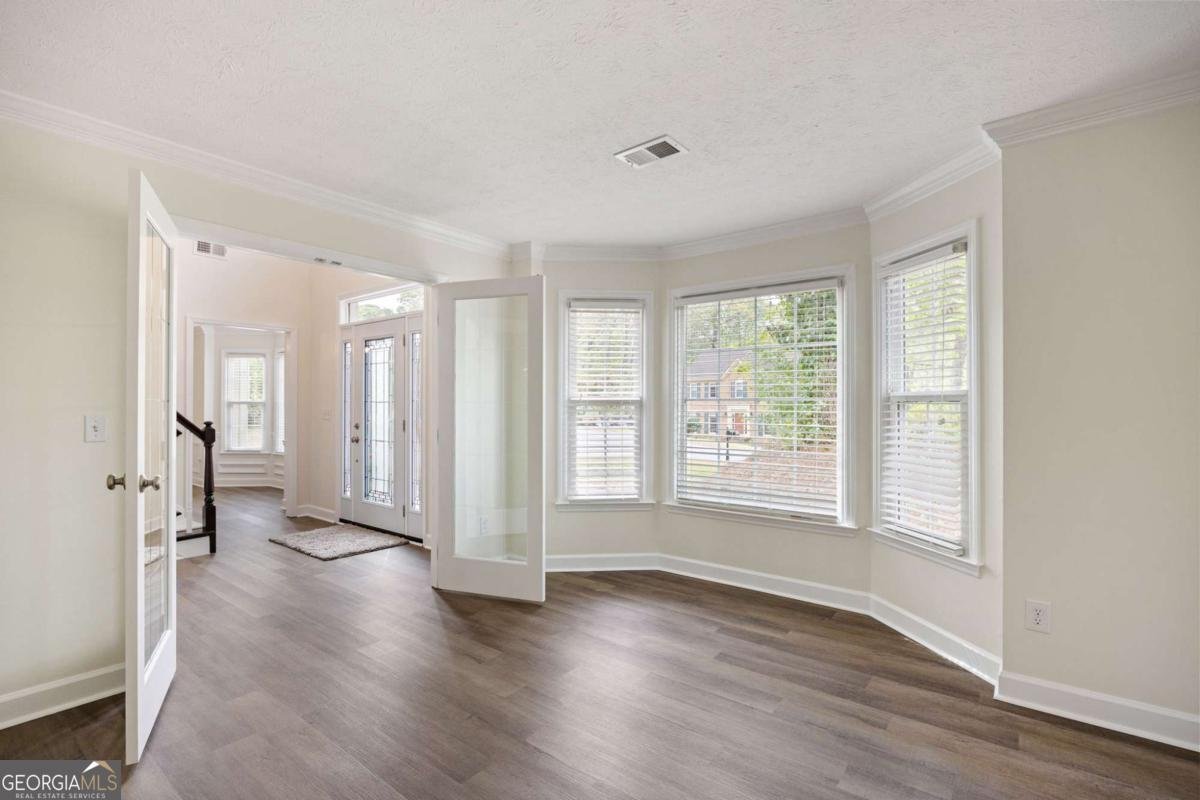 5014 Willow Creek Drive Woodstock - Photo 7