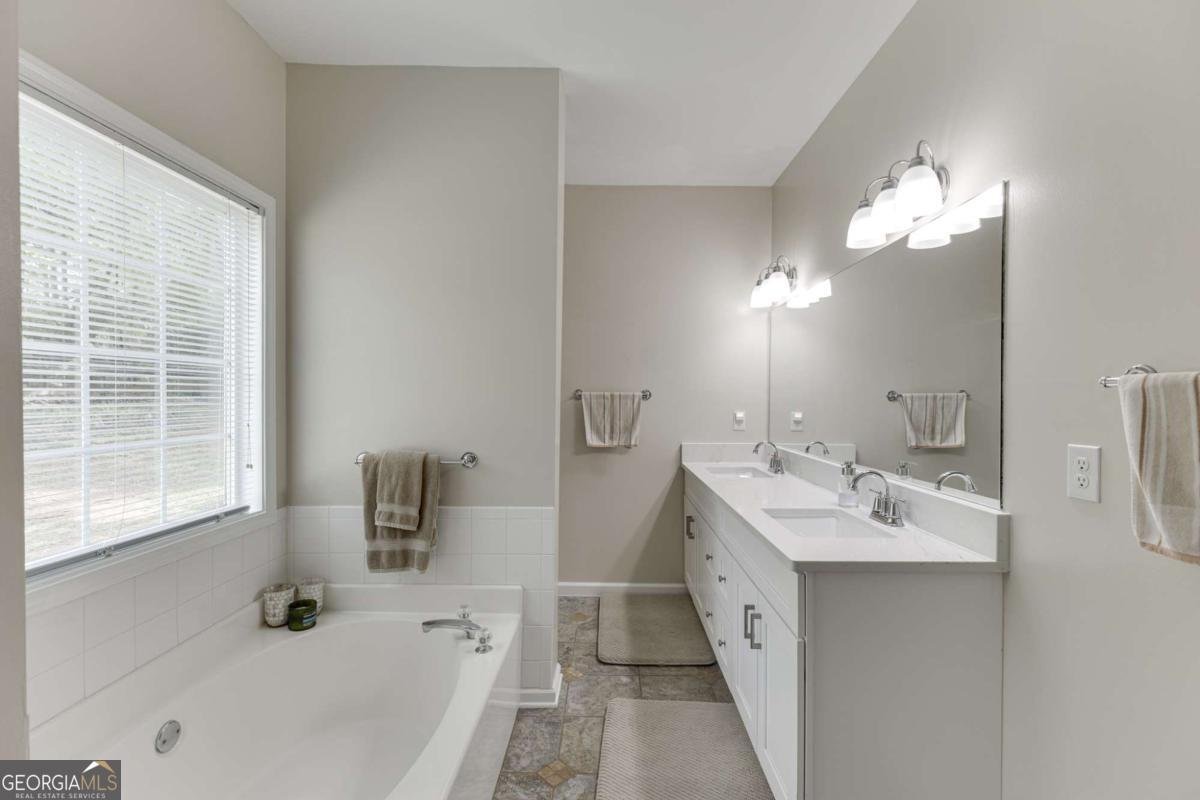 429 Olde Wick Trail Hoschton - Photo 32