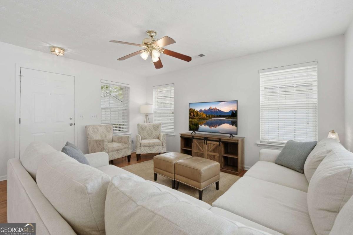 436 Oaks Trail Woodstock - Photo 10