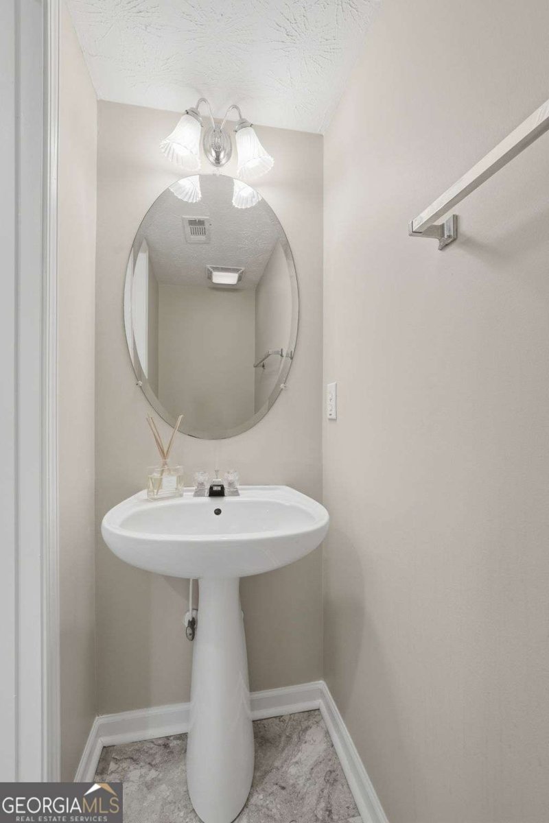 436 Oaks Trail Woodstock - Photo 18