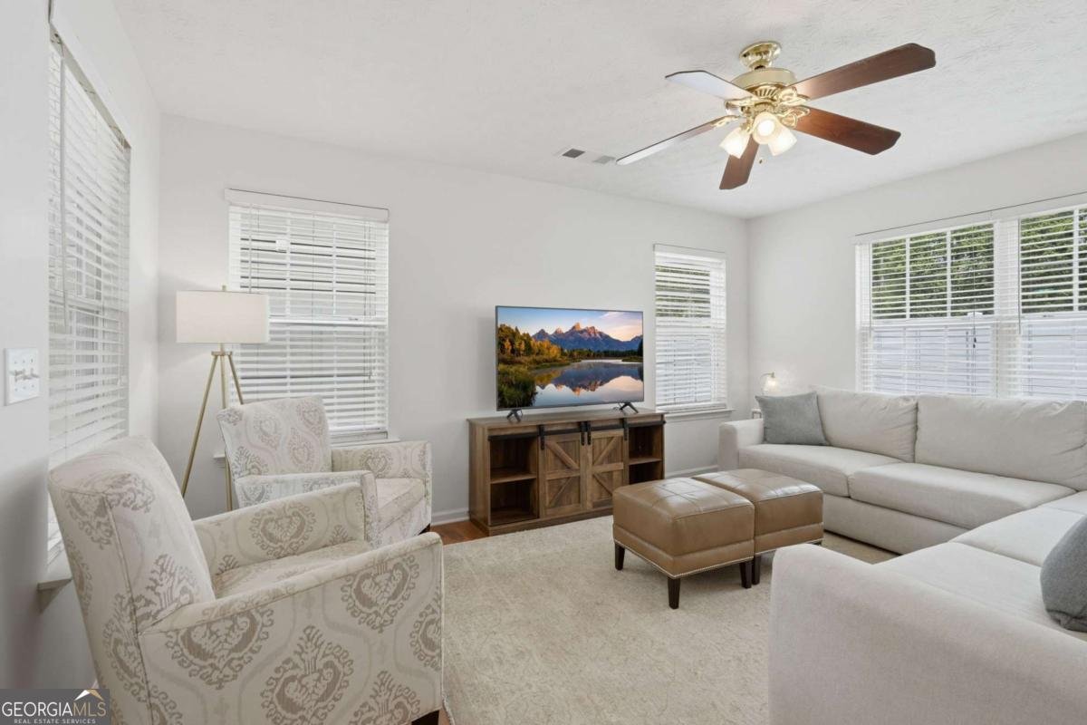 436 Oaks Trail Woodstock - Photo 7