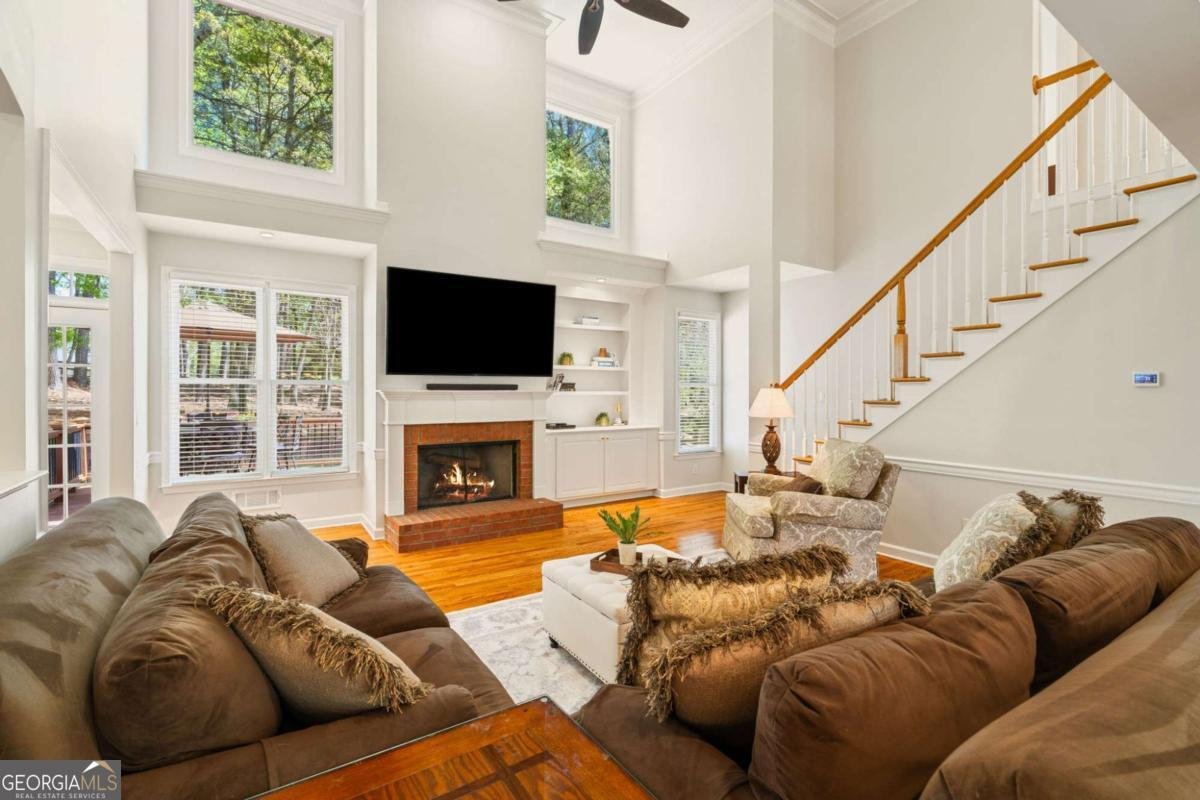 109 Grand Avenue Suwanee - Photo 11