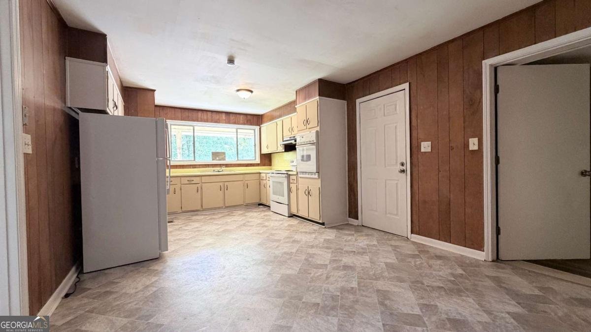 1664 Barrett Drive Atlanta - Photo 10