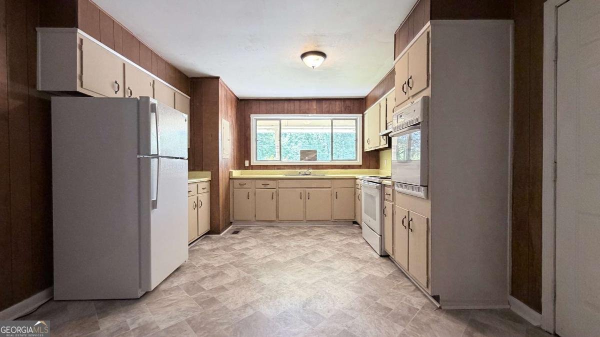 1664 Barrett Drive Atlanta - Photo 6