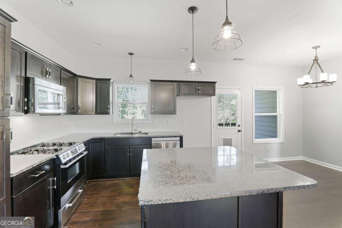 3821 Crestmore Drive Kennesaw - Photo 11