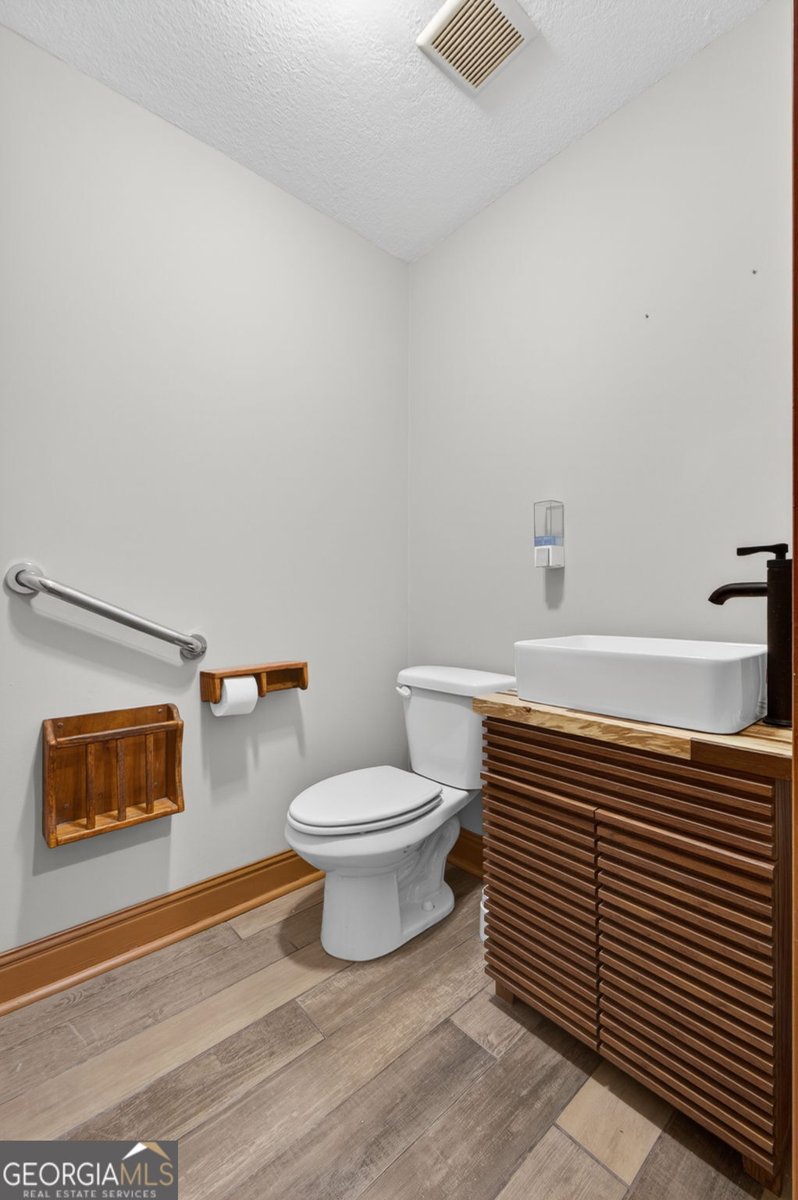 916 Highway 36 Barnesville - Photo 11