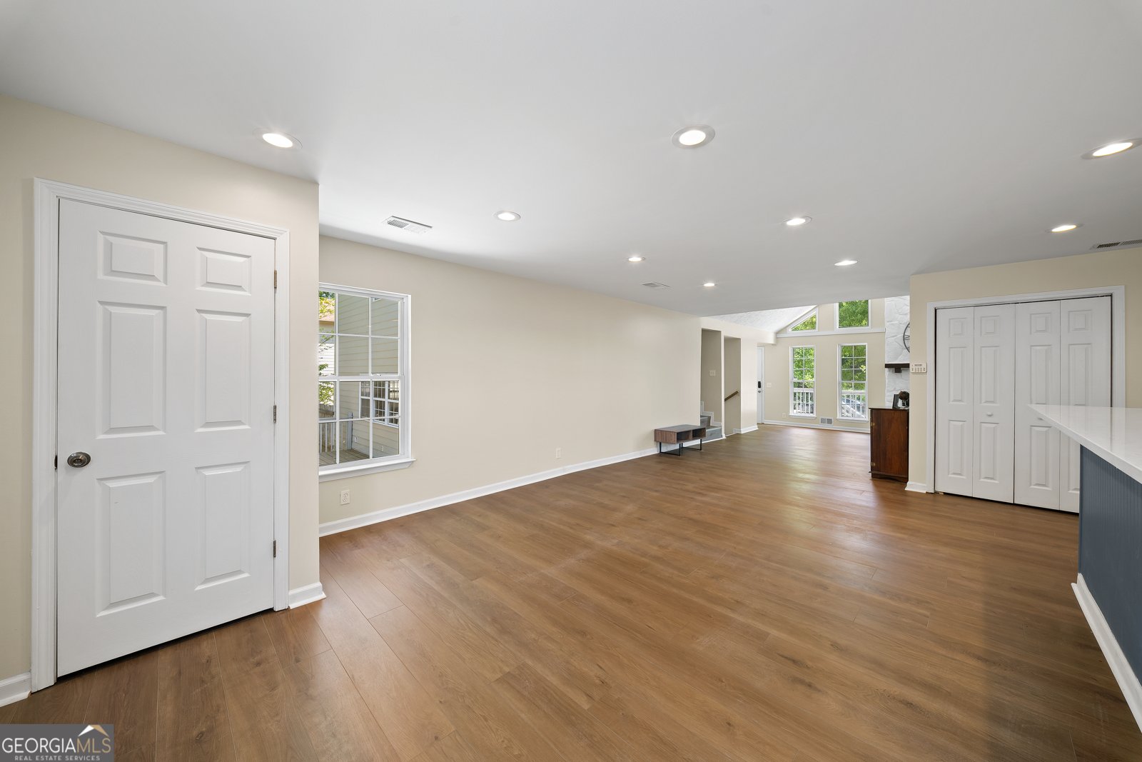 103 Farmington Drive Woodstock - Photo 8