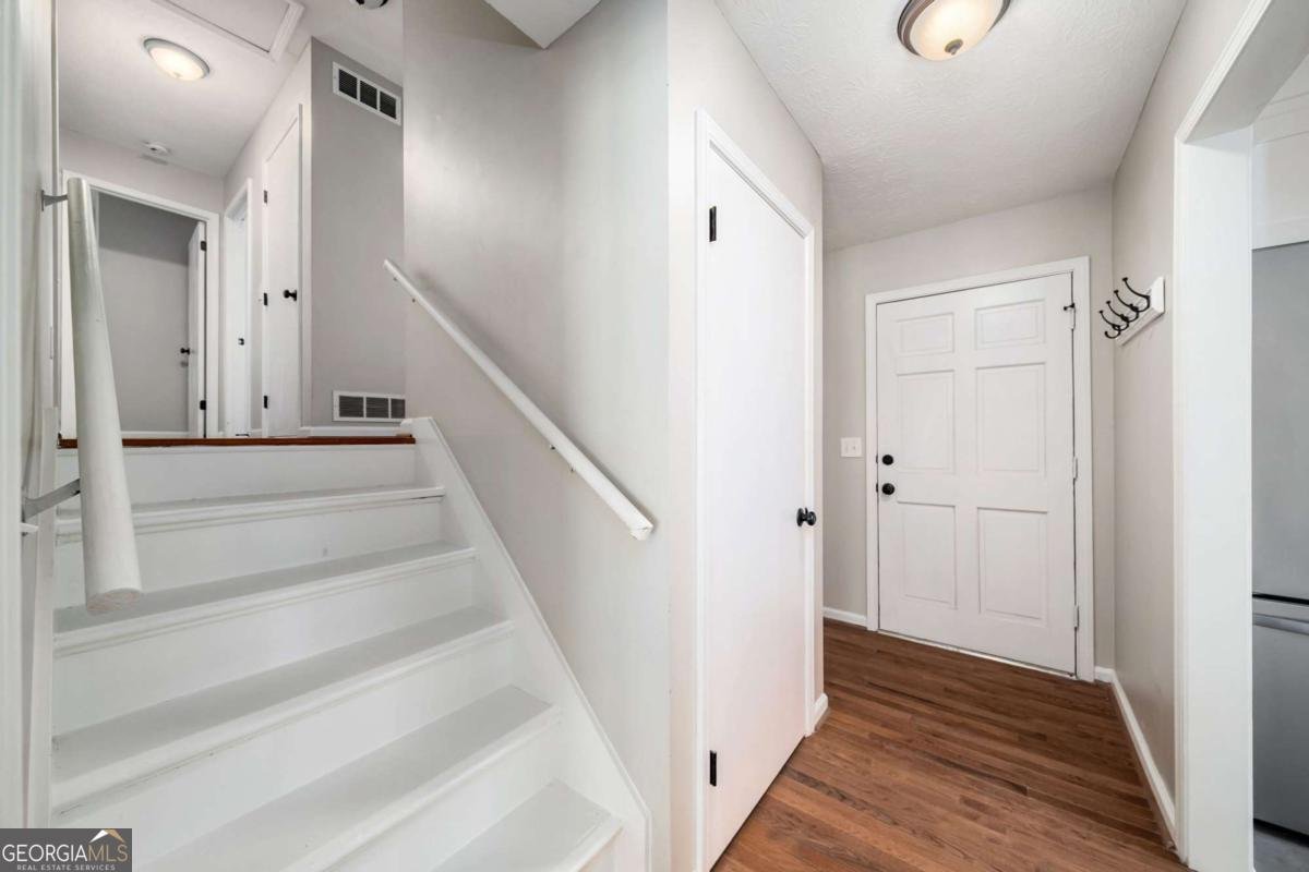 641 Gordon Combs Road Marietta - Photo 10