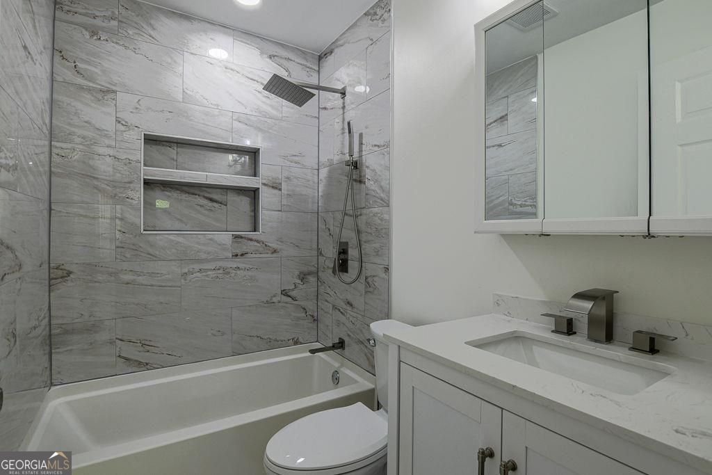 1044 Rocksprings Forest Park - Photo 16