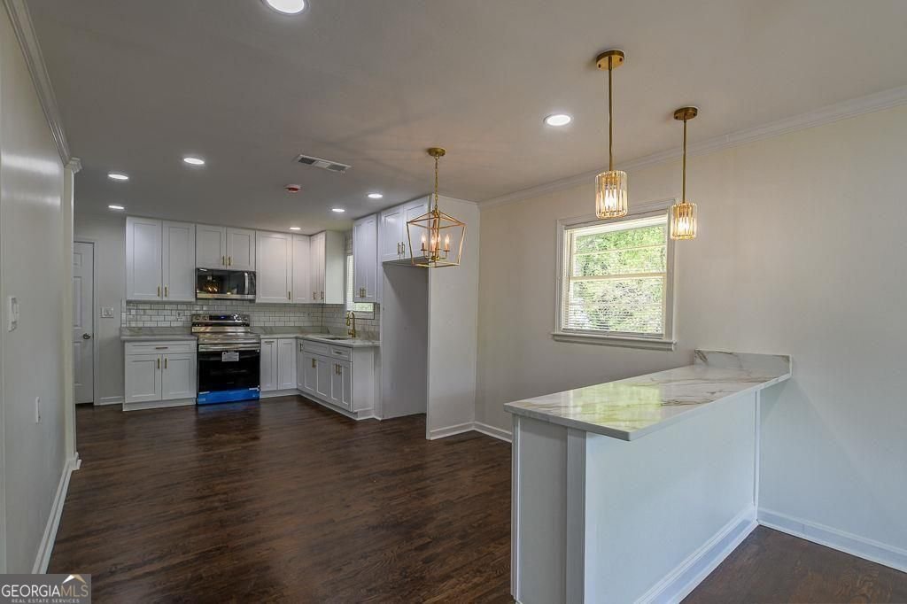 1044 Rocksprings Forest Park - Photo 7