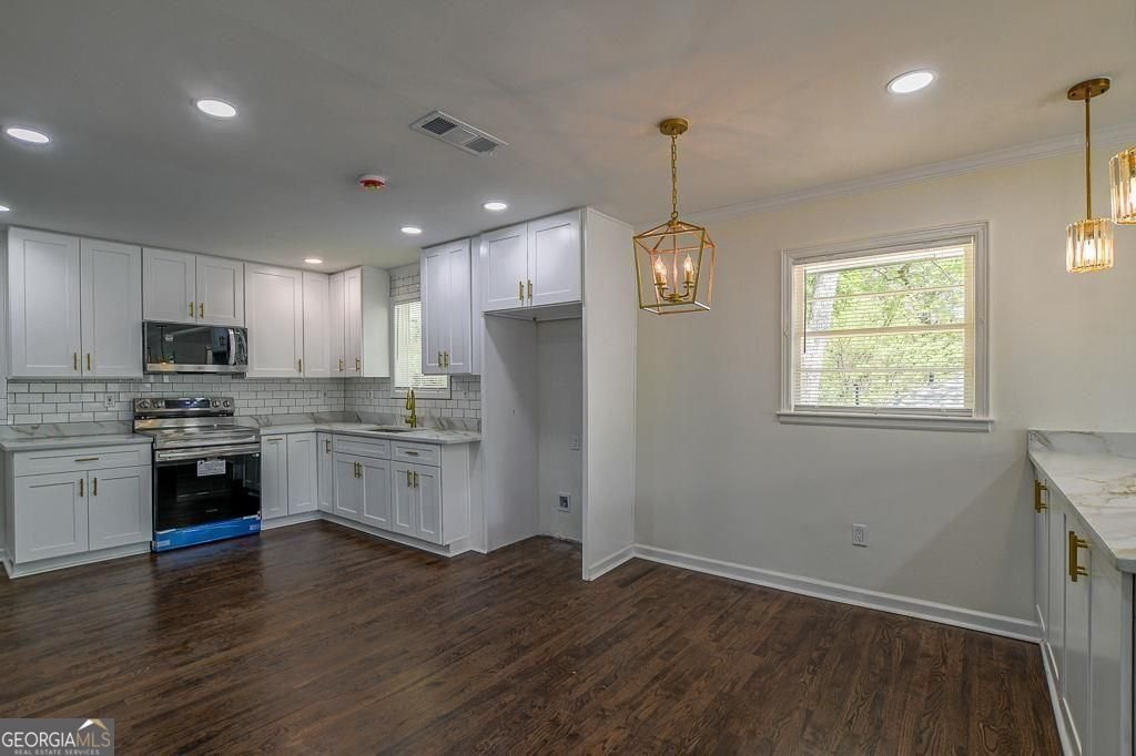 1044 Rocksprings Forest Park - Photo 8