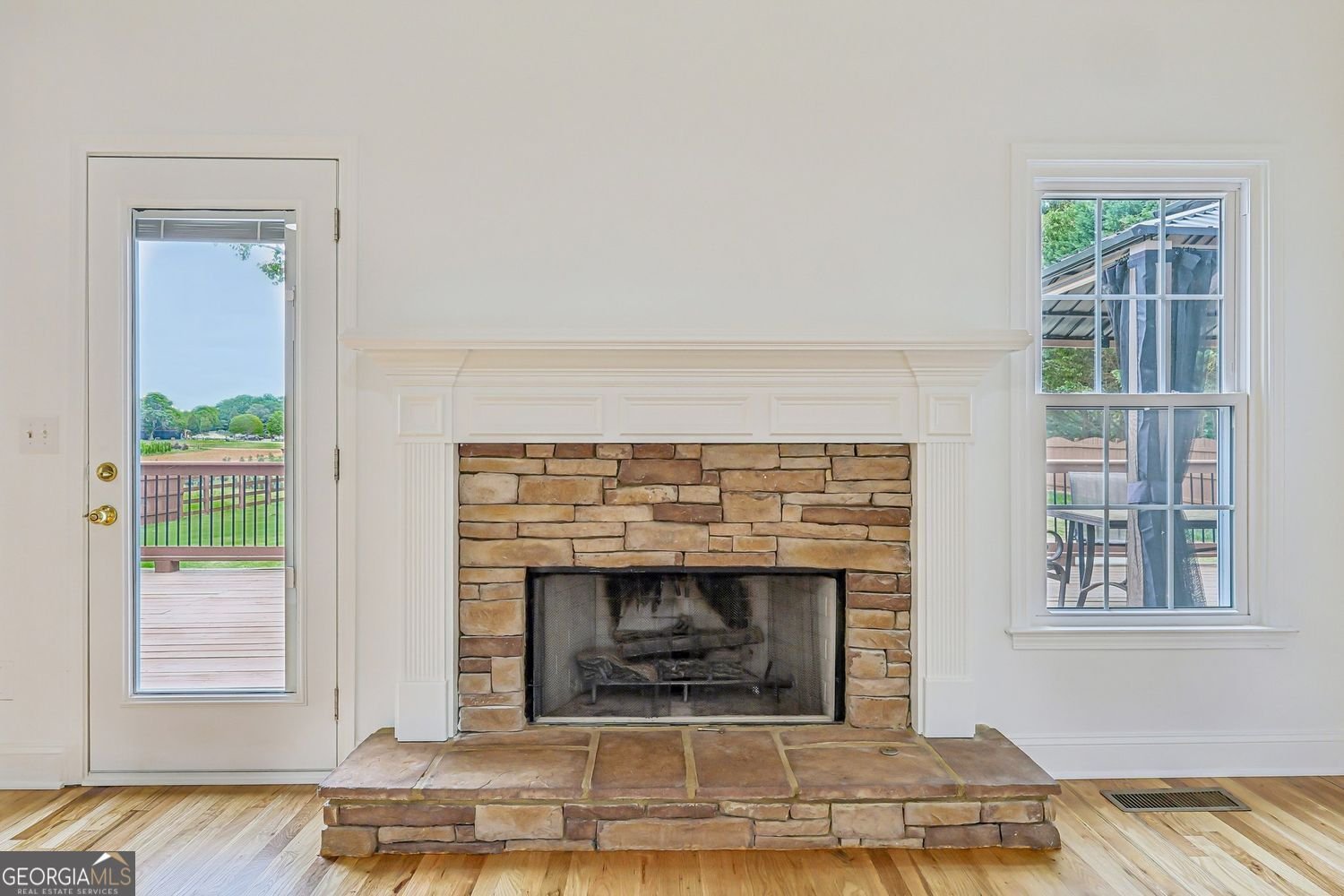 7125 Creek Ridge Drive Gainesville - Photo 11