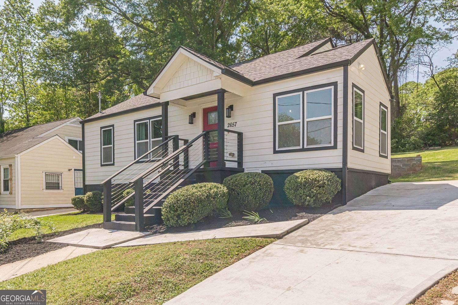 2657 Blount Street East Point - Photo 1