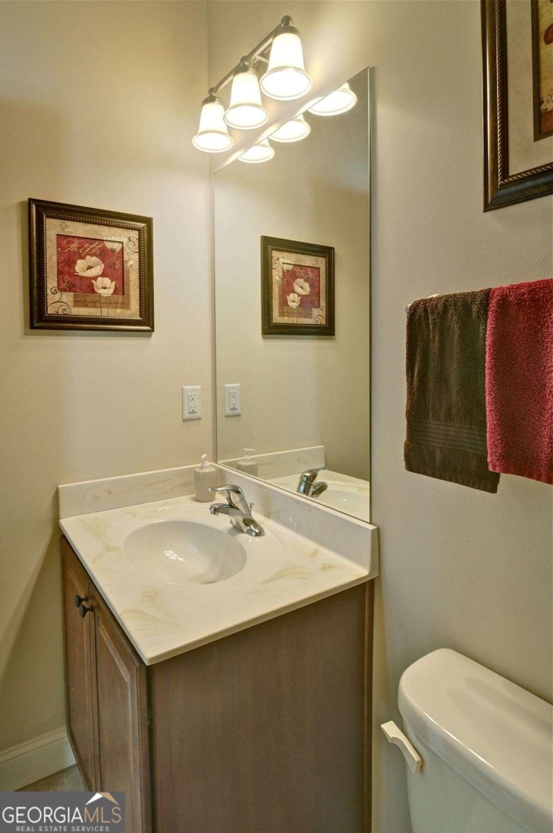 503 Lakeview Court Woodstock - Photo 14