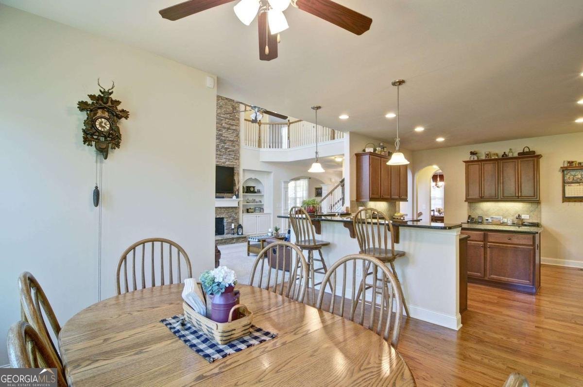 503 Lakeview Court Woodstock - Photo 33