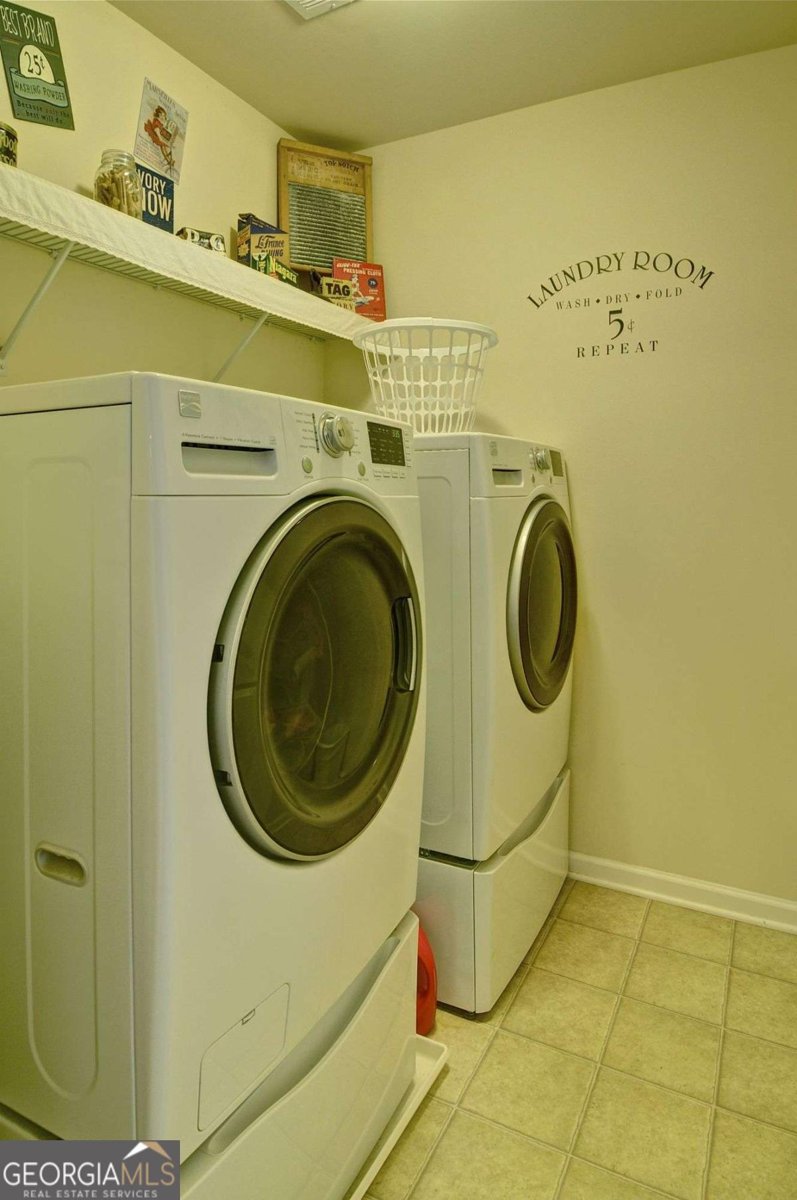 503 Lakeview Court Woodstock - Photo 68