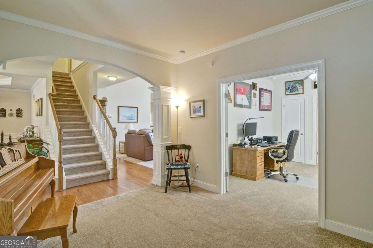 503 Lakeview Court Woodstock - Photo 9