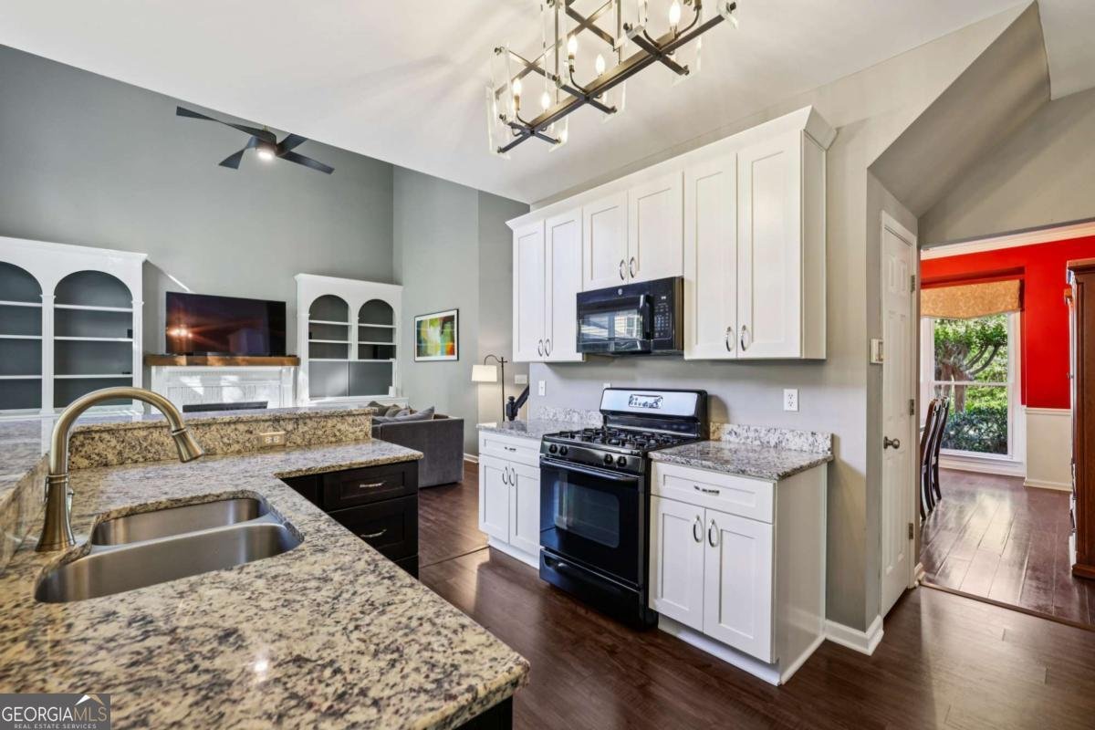 145 Croftwood Court Johns Creek - Photo 12