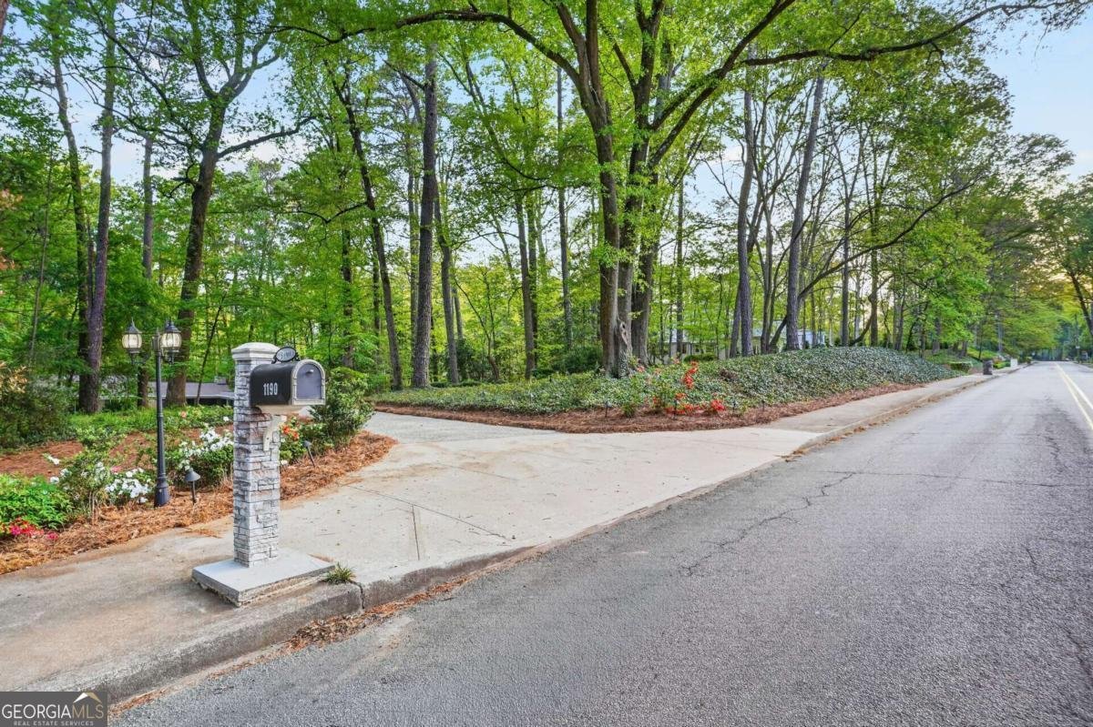 1190 Wesley Road Atlanta - Photo 39