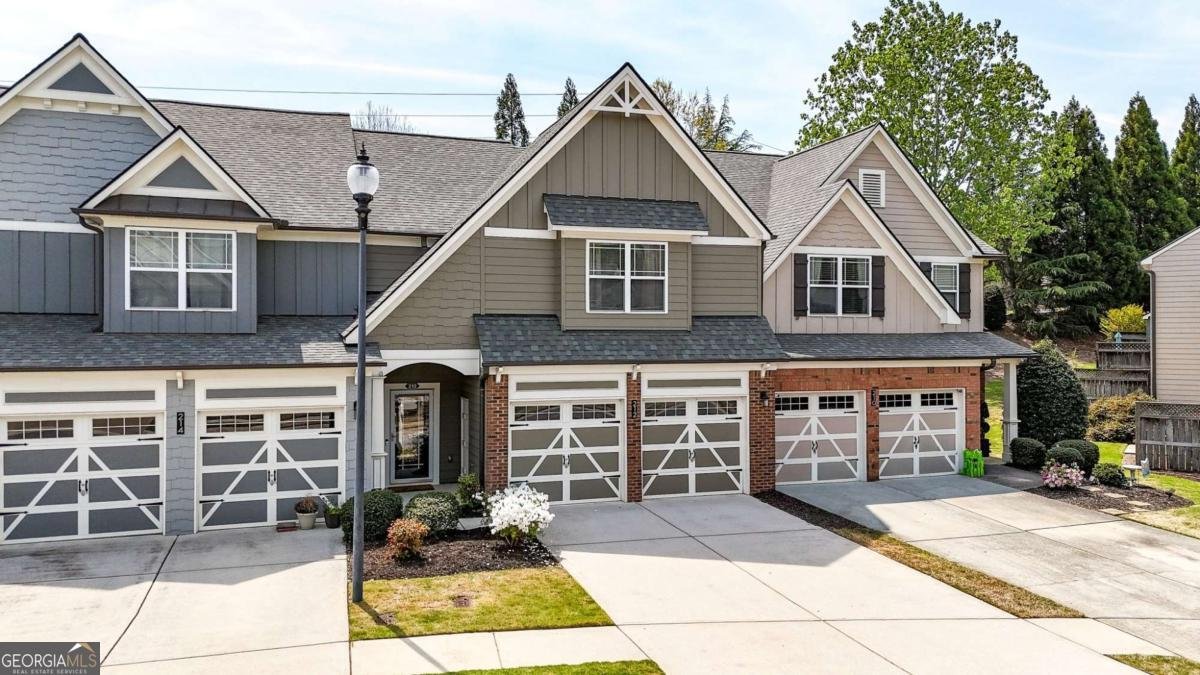 212 Stone Park Drive Woodstock - Photo 1