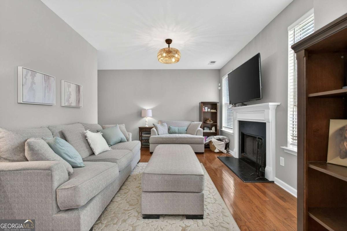 212 Stone Park Drive Woodstock - Photo 9