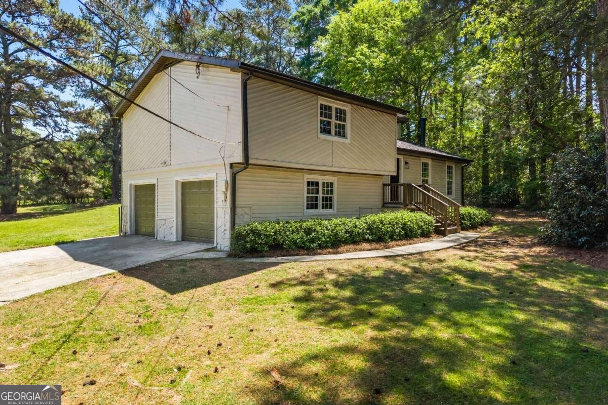 3795 Irwin Bridge Road Conyers - Photo 7