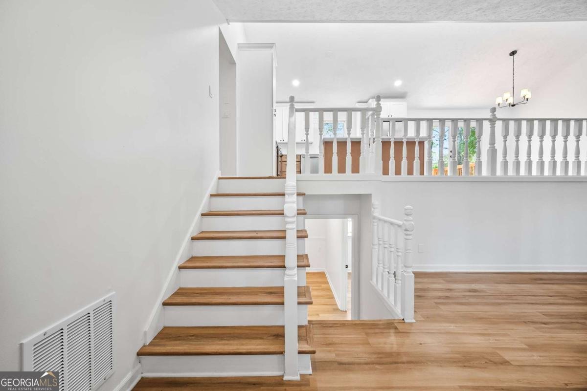 3795 Irwin Bridge Road Conyers - Photo 8