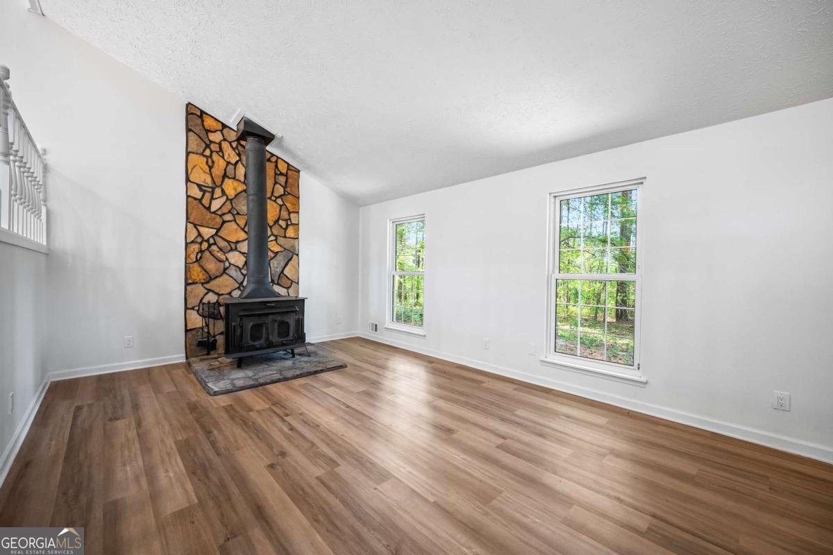 3795 Irwin Bridge Road Conyers - Photo 9