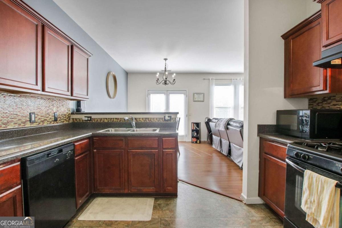 2951 Oshields Court Marietta - Photo 13