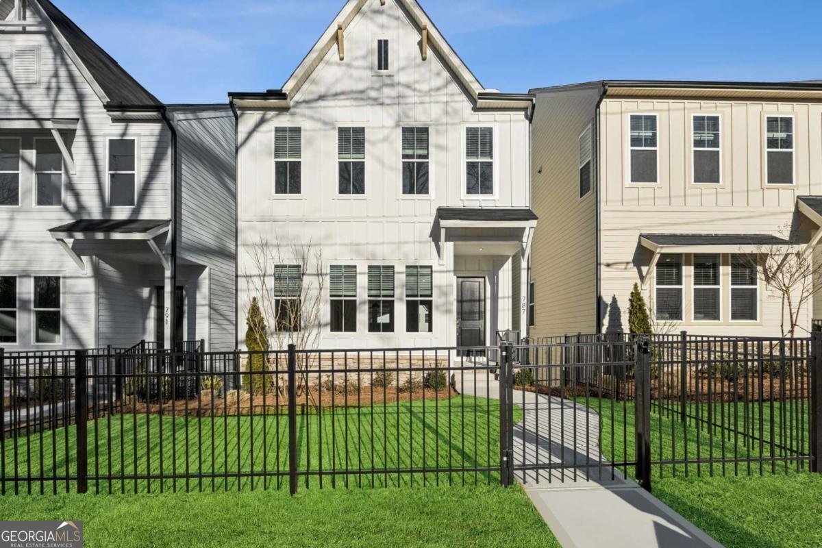 787 Auguste Avenue Scottdale - Photo 1