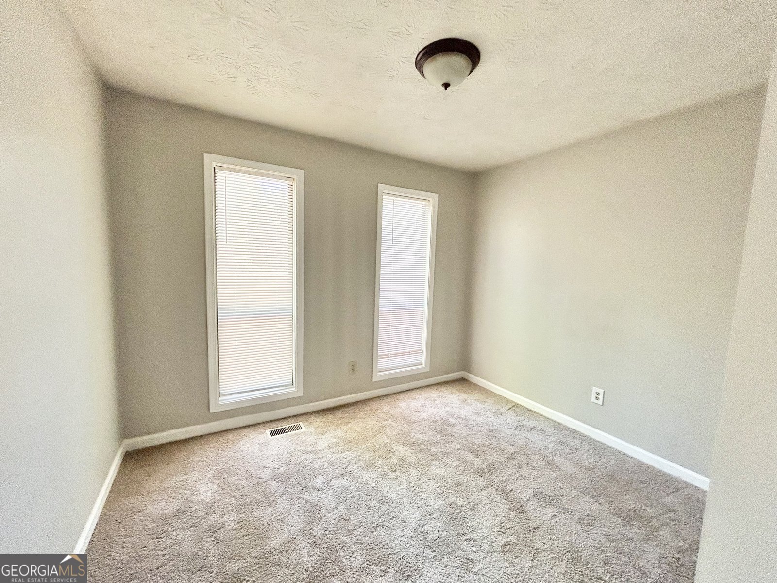 5955 Sutton Place Douglasville - Photo 12