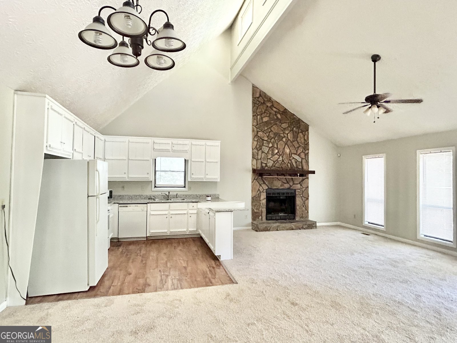 5955 Sutton Place Douglasville - Photo 6