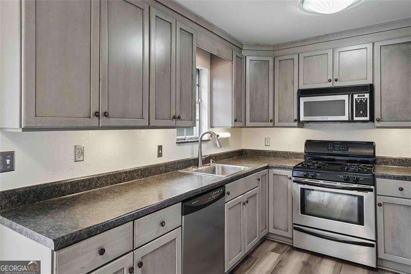 5506 Kingsport Drive Atlanta - Photo 9