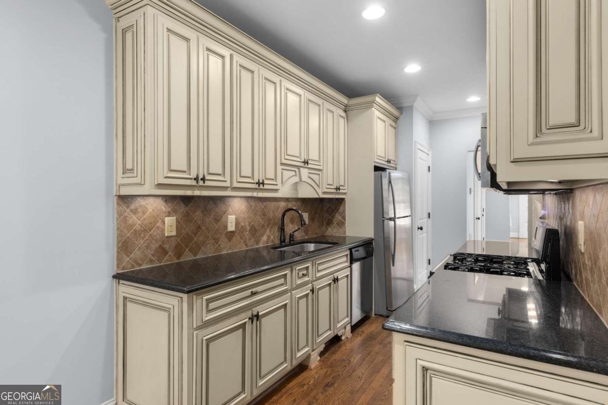 653 Highland Avenue Atlanta - Photo 11