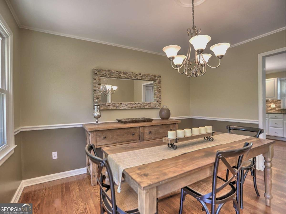 393 Hilderbrand Drive Sandy Springs - Photo 16