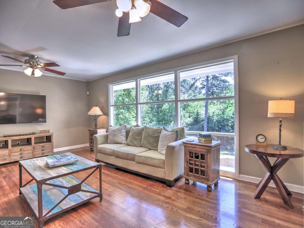 393 Hilderbrand Drive Sandy Springs - Photo 20