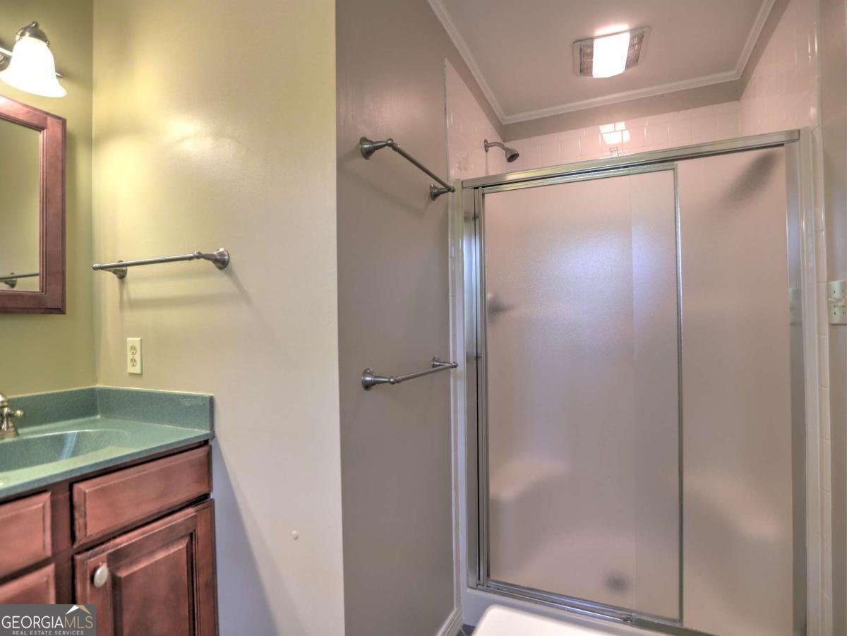 393 Hilderbrand Drive Sandy Springs - Photo 24