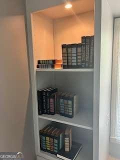 393 Hilderbrand Drive Sandy Springs - Photo 29