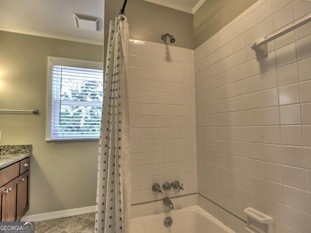 393 Hilderbrand Drive Sandy Springs - Photo 32