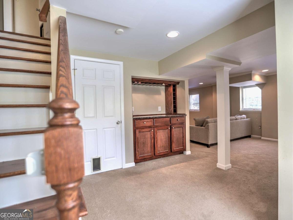 393 Hilderbrand Drive Sandy Springs - Photo 34