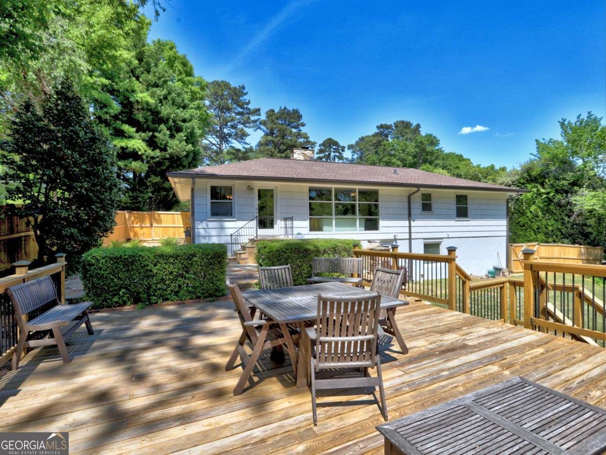 393 Hilderbrand Drive Sandy Springs - Photo 44