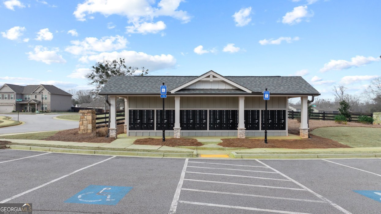 668 Whitman Lane Stockbridge - Photo 16