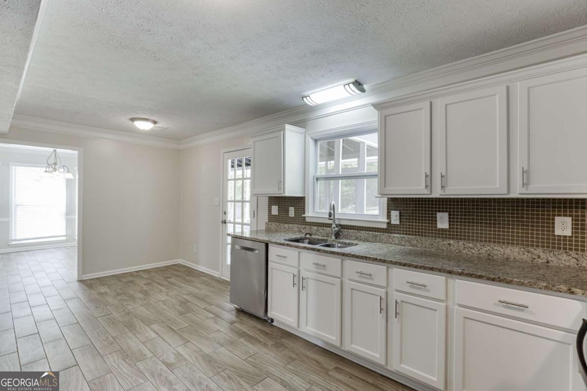 811 Forest Park Lane Suwanee - Photo 17