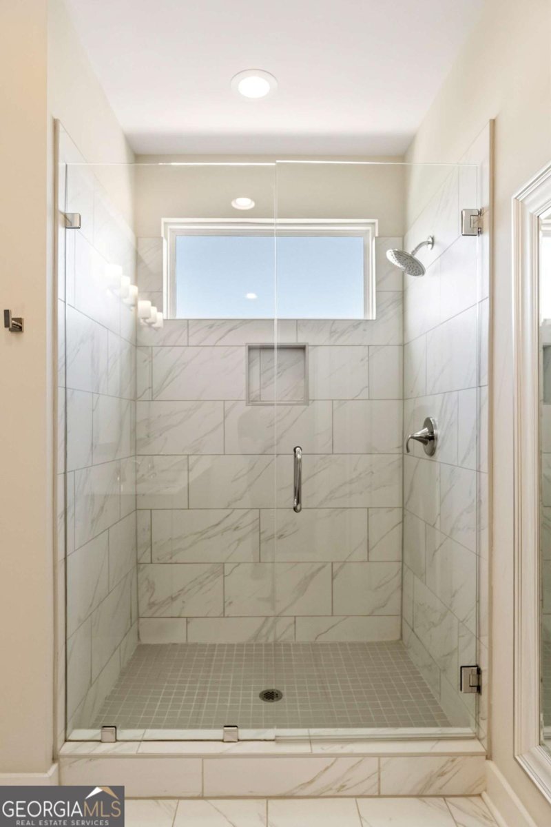 615 Fair View Circle Roswell - Photo 18