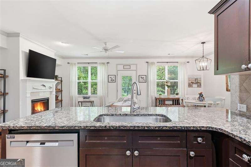 1114 Firethorne Pass Cumming - Photo 8